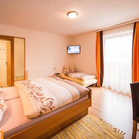 Hotel Pension Barbara Sankt Martin am Tennengebirge Oda fotoğraf